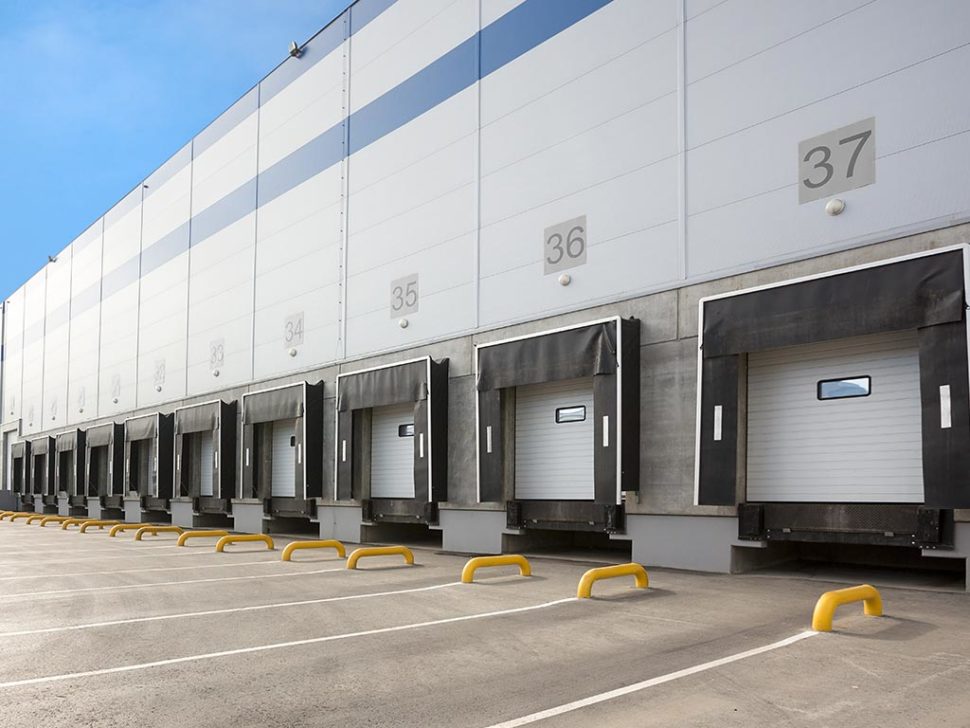 Cross Dock distribution channels WHSE Hub